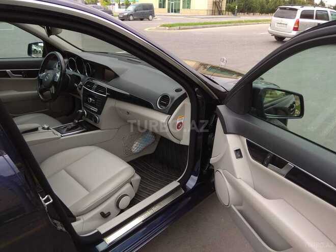 Mercedes C 220 2011, 240,000 km - 2.2 l - Bakı