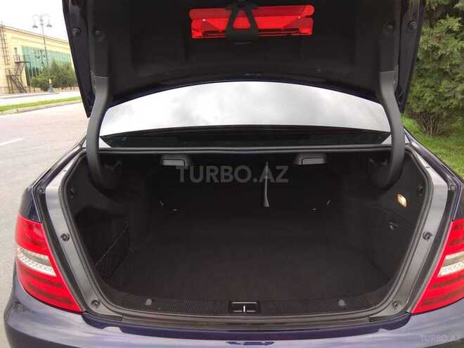Mercedes C 220 2011, 240,000 km - 2.2 l - Bakı