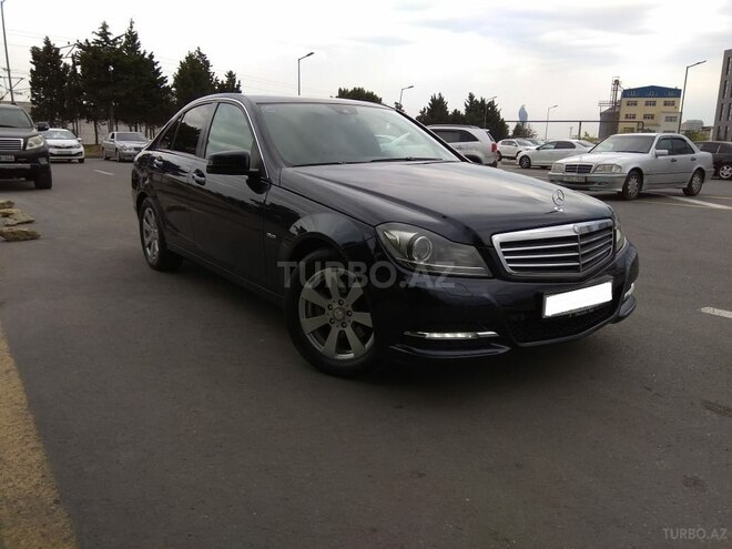 Mercedes C 220 2011, 240,000 km - 2.2 l - Bakı