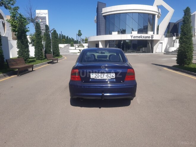 Opel Vectra 1999, 290,000 km - 2.0 l - Tovuz