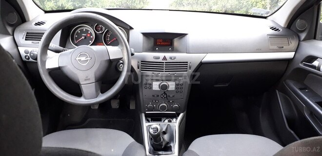 Opel Astra 2005, 182,000 km - 1.3 l - Bakı