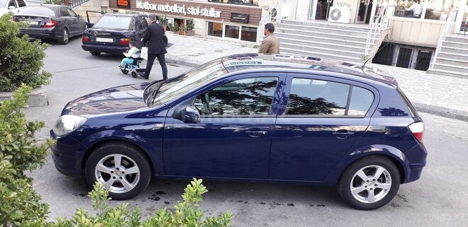 Opel Astra 2005, 182,000 km - 1.3 l - Bakı
