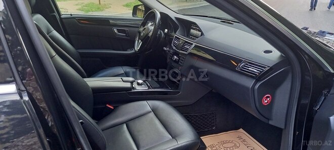 Mercedes E 220 2013, 300,947 km - 2.2 л - Bakı