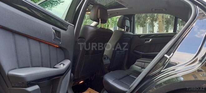 Mercedes E 220 2013, 300,947 km - 2.2 л - Bakı