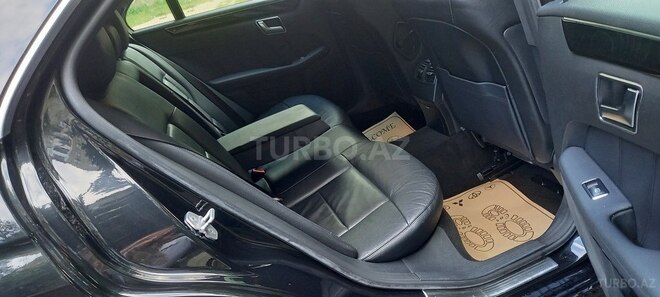 Mercedes E 220 2013, 300,947 km - 2.2 л - Bakı