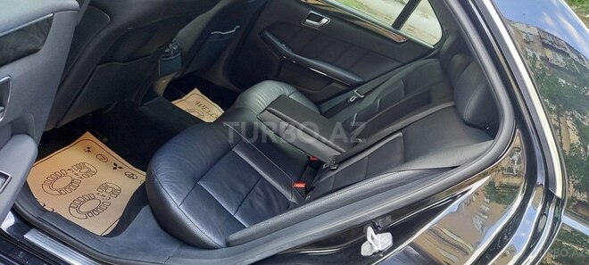 Mercedes E 220 2013, 300,947 km - 2.2 л - Bakı