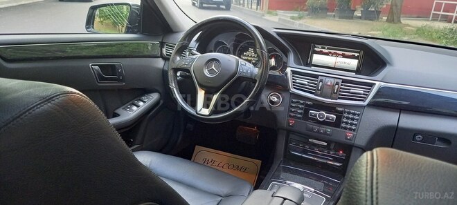 Mercedes E 220 2013, 300,947 km - 2.2 л - Bakı