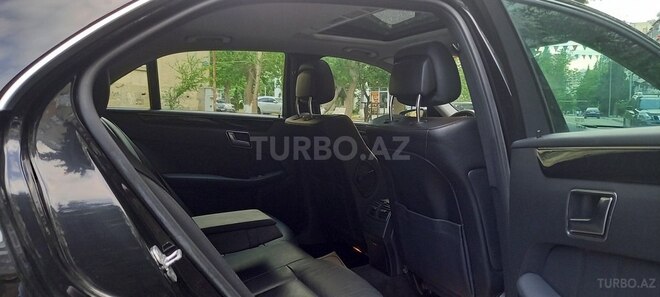 Mercedes E 220 2013, 300,947 km - 2.2 л - Bakı