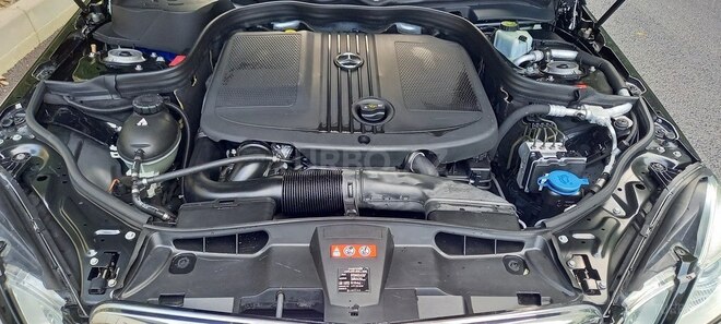 Mercedes E 220 2013, 300,947 km - 2.2 л - Bakı