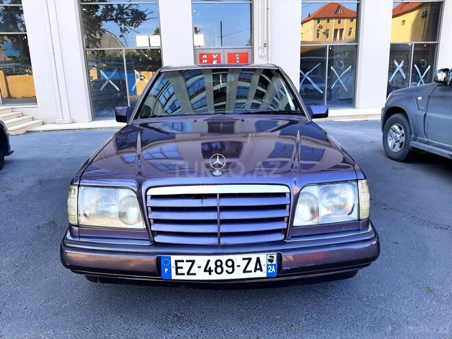 Mercedes E 250 1992, 250,000 km - 2.5 l - Bakı