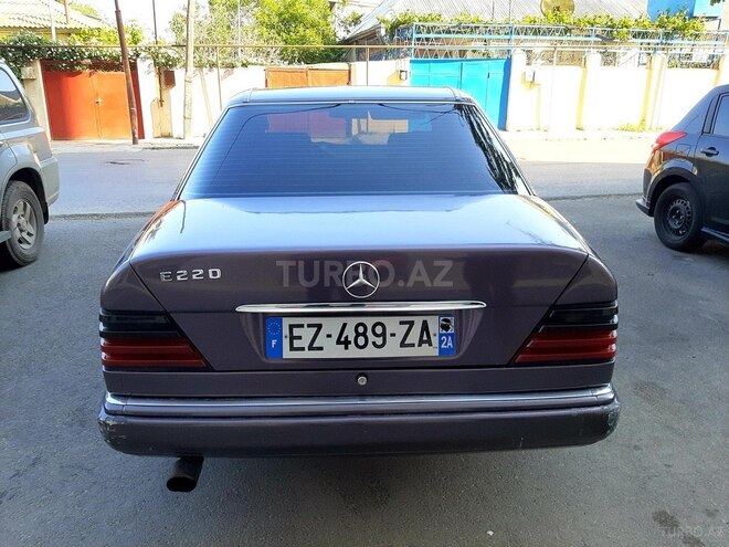 Mercedes E 250 1992, 250,000 km - 2.5 l - Bakı