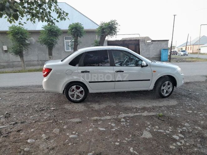LADA (VAZ) Granta 2013, 270,000 km - 1.6 л - Ucar