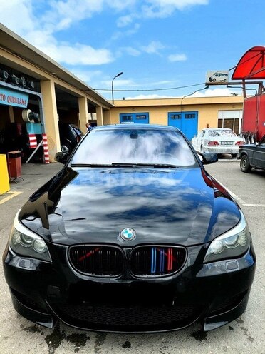 BMW 530 2008, 255,000 km - 3.0 л - Gəncə