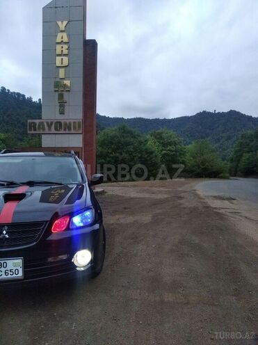 Mitsubishi Airtrek 2004, 250,000 km - 2.0 l - Biləsuvar