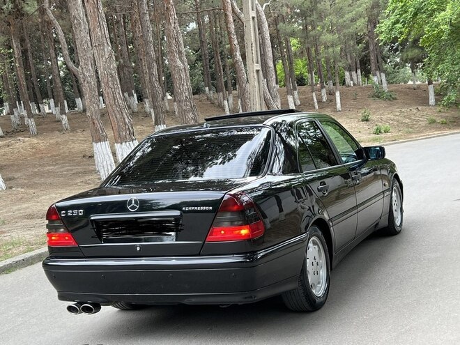 Mercedes C 230 1999, 243,000 km - 2.3 l - Xırdalan