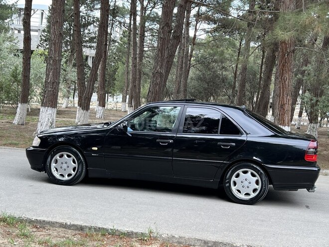 Mercedes C 230 1999, 243,000 km - 2.3 l - Xırdalan