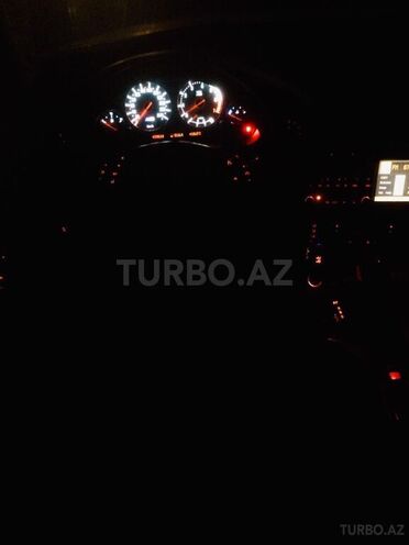 BMW 523 1997, 300,000 km - 2.5 l - Bakı
