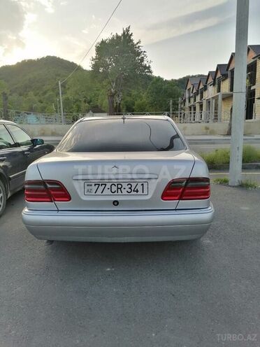 Mercedes E 230 1996, 286,000 km - 2.3 l - Qəbələ