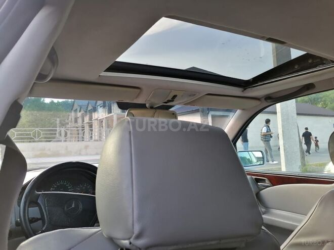 Mercedes E 230 1996, 286,000 km - 2.3 l - Qəbələ