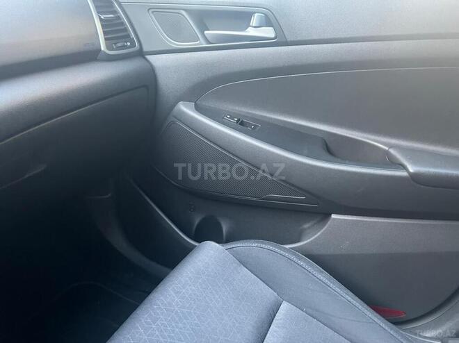 Hyundai Tucson 2016, 68,000 km - 2.0 l - Bakı