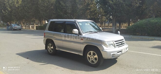 Mitsubishi Pajero io 2002, 280,000 km - 2.0 л - Sumqayıt