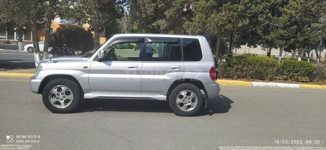 Mitsubishi Pajero io 2002, 280,000 km - 2.0 л - Sumqayıt