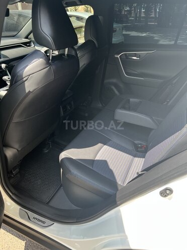 Toyota RAV4 2021, 8,900 km - 2.5 l - Bakı