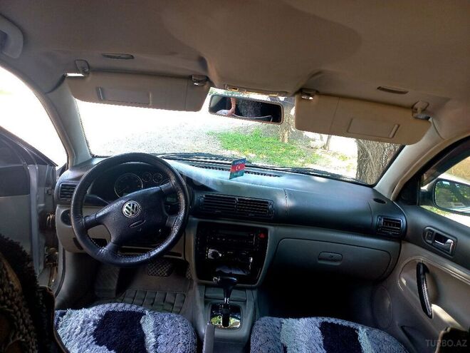 Volkswagen Passat 2002, 293,000 km - 2.0 л - Tovuz