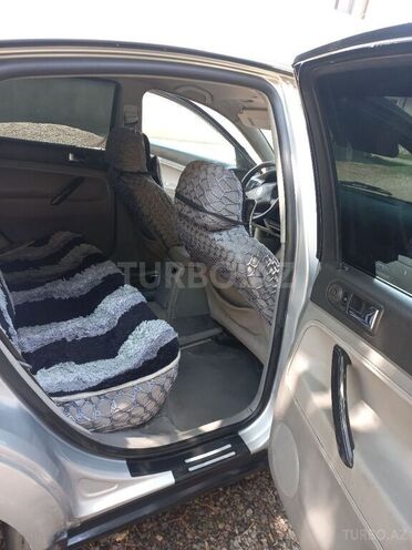 Volkswagen Passat 2002, 293,000 km - 2.0 л - Tovuz