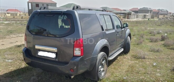 Nissan Pathfinder 2005, 352,000 km - 2.5 l - Bakı
