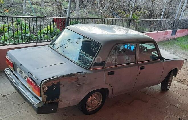 LADA (VAZ) 2107 1985, 250,000 km - 1.6 л - Salyan