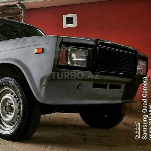 LADA (VAZ) 2107 1985, 250,000 km - 1.6 л - Salyan