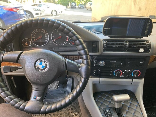 BMW 520 1994, 300,000 km - 0.2 l - Bakı