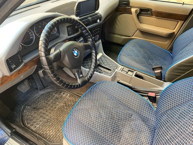 BMW 520 1994, 300,000 km - 0.2 l - Bakı