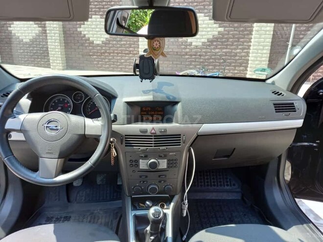 Opel Astra 2006, 242,000 km - 1.4 l - Bakı