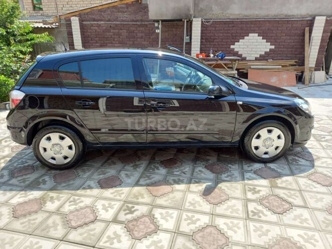 Opel Astra 2006, 242,000 km - 1.4 l - Bakı