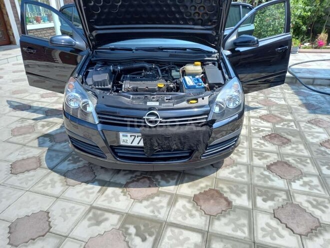 Opel Astra 2006, 242,000 km - 1.4 l - Bakı