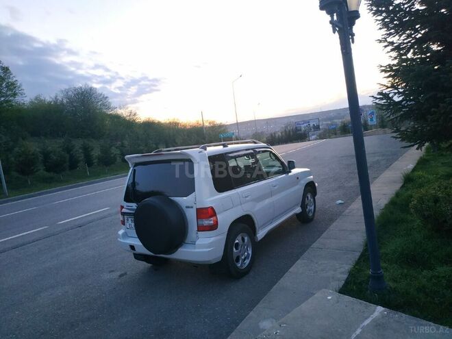 Mitsubishi Pajero io 1999, 254,000 km - 1.8 l - Qusar
