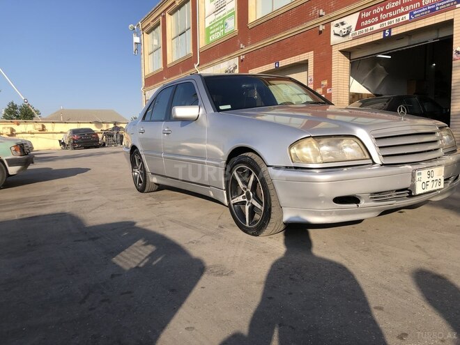 Mercedes C 230 1997, 372,348 km - 2.3 l - Bakı