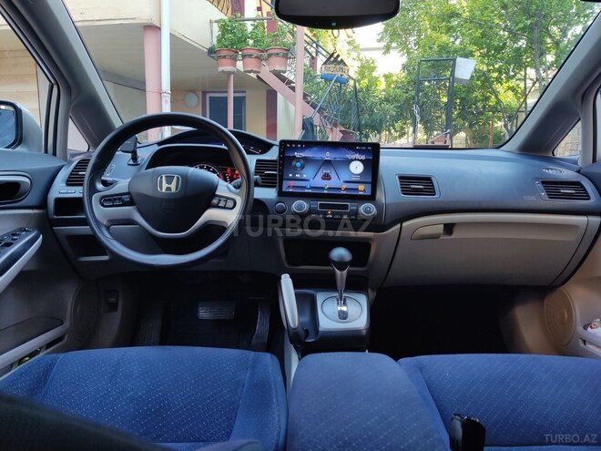 Honda Civic 2007, 320,000 km - 1.3 л - Bakı