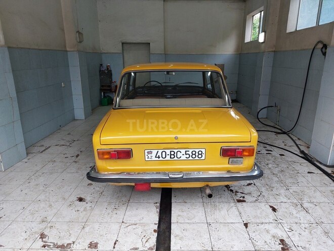 LADA (VAZ) 21011 1975, 44,444 km - 1.5 l - Quba