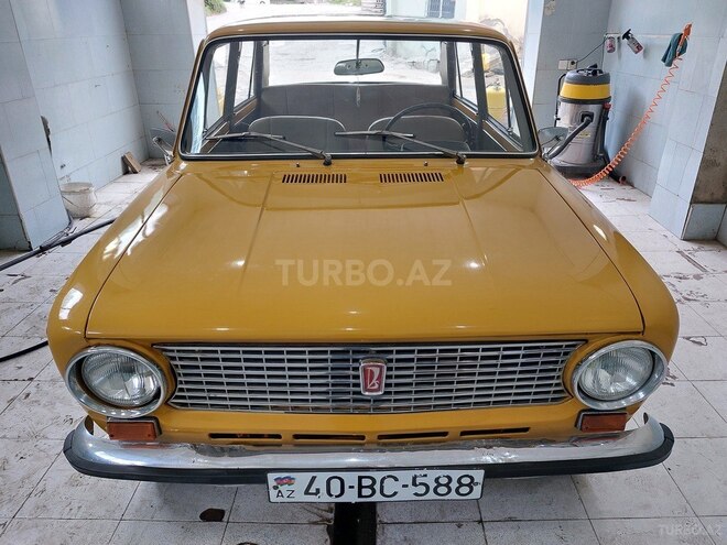 LADA (VAZ) 21011 1975, 44,444 km - 1.5 l - Quba