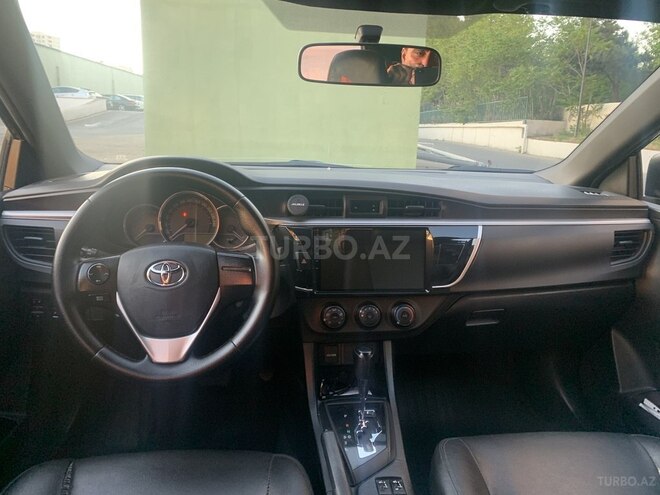Toyota Corolla 2014, 250,000 km - 1.6 l - Bakı