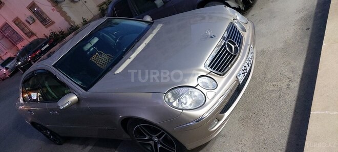 Mercedes E 260 2002, 295,000 km - 2.6 л - Bakı