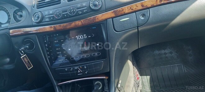 Mercedes E 260 2002, 295,000 km - 2.6 л - Bakı