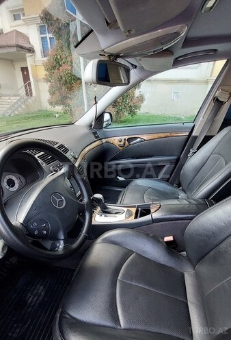 Mercedes E 320 2004, 267,000 km - 3.2 l - Bakı