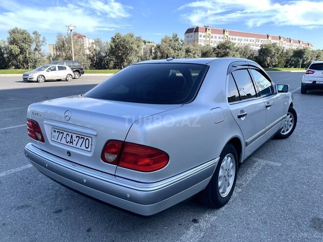 Mercedes E 240 1998, 179,000 km - 2.4 l - Bakı