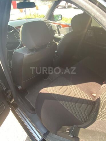 Mercedes E 200 1997, 230,000 km - 2.0 l - Bakı