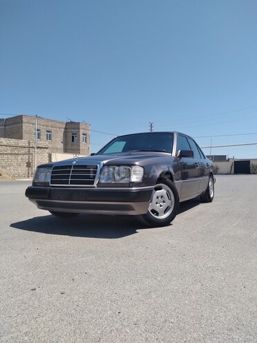 Mercedes E 200 1993, 377,050 km - 2.0 л - Bakı