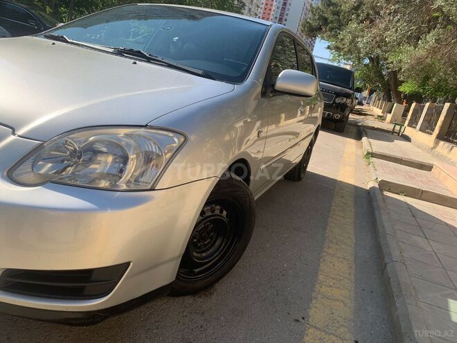 Toyota Corolla 2005, 270,000 km - 1.3 l - Bakı